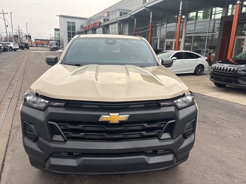Used 2024 Chevrolet Colorado W/T image 12