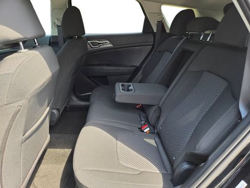 New 2026 Kia Sportage LX FWD image 19