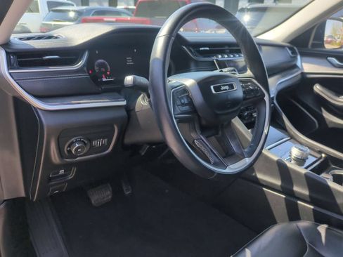 Certified 2021 Jeep Grand Cherokee L Limited AWD/4WD image 10