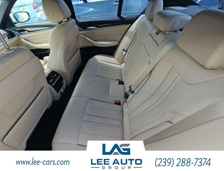 Used 2018 BMW 530i w/ Premium Package RWD image 4