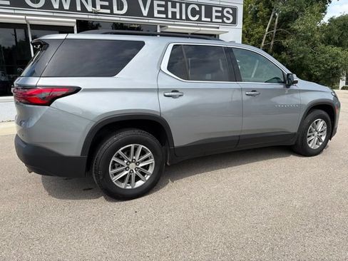 Certified 2023 Chevrolet Traverse LT FWD image 3
