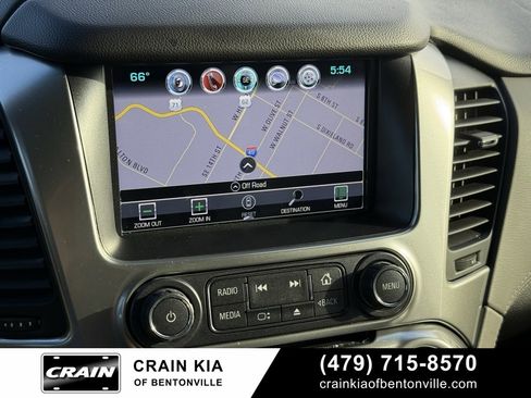 Used 2019 Chevrolet Suburban LT w/ LT Signature Package image 16