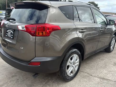 Used 2013 Toyota RAV4 LE image 7