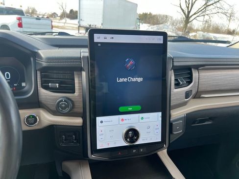 Used 2023 Ford Expedition Max Limited image 15