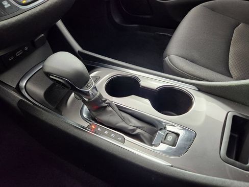 Used 2025 Chevrolet Malibu LT FWD image 25
