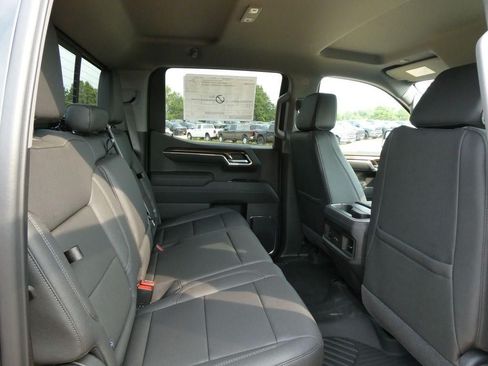 New 2026 Chevrolet Silverado 1500 LT Trail Boss w/ Convenience Package II AWD/4WD image 13
