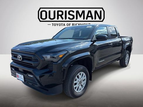 Certified 2024 Toyota Tacoma SR5 AWD/4WD image 3