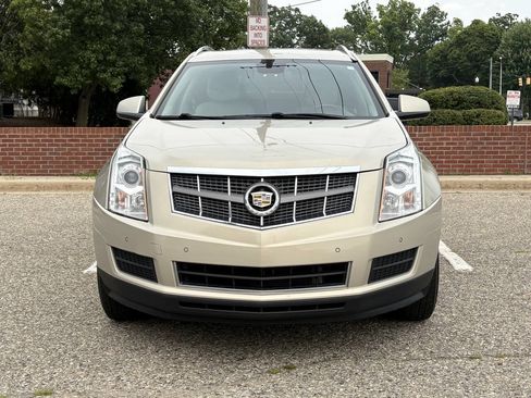 Used 2011 Cadillac SRX Luxury FWD image 2