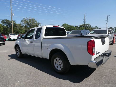 Used 2013 Nissan Frontier S RWD image 8