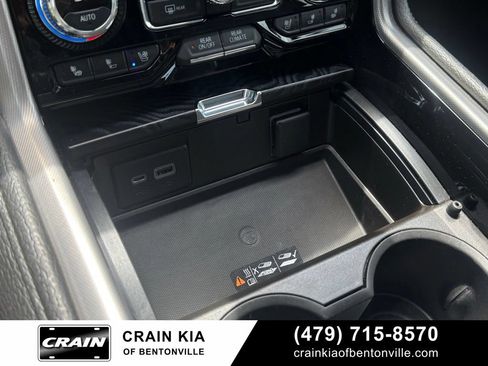 Used 2022 GMC Yukon XL Denali w/ Max Trailering Package AWD/4WD image 18