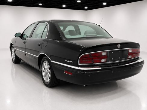 Used 2004 Buick Park Avenue Ultra w/ Ultra Luxury Package FWD image 2