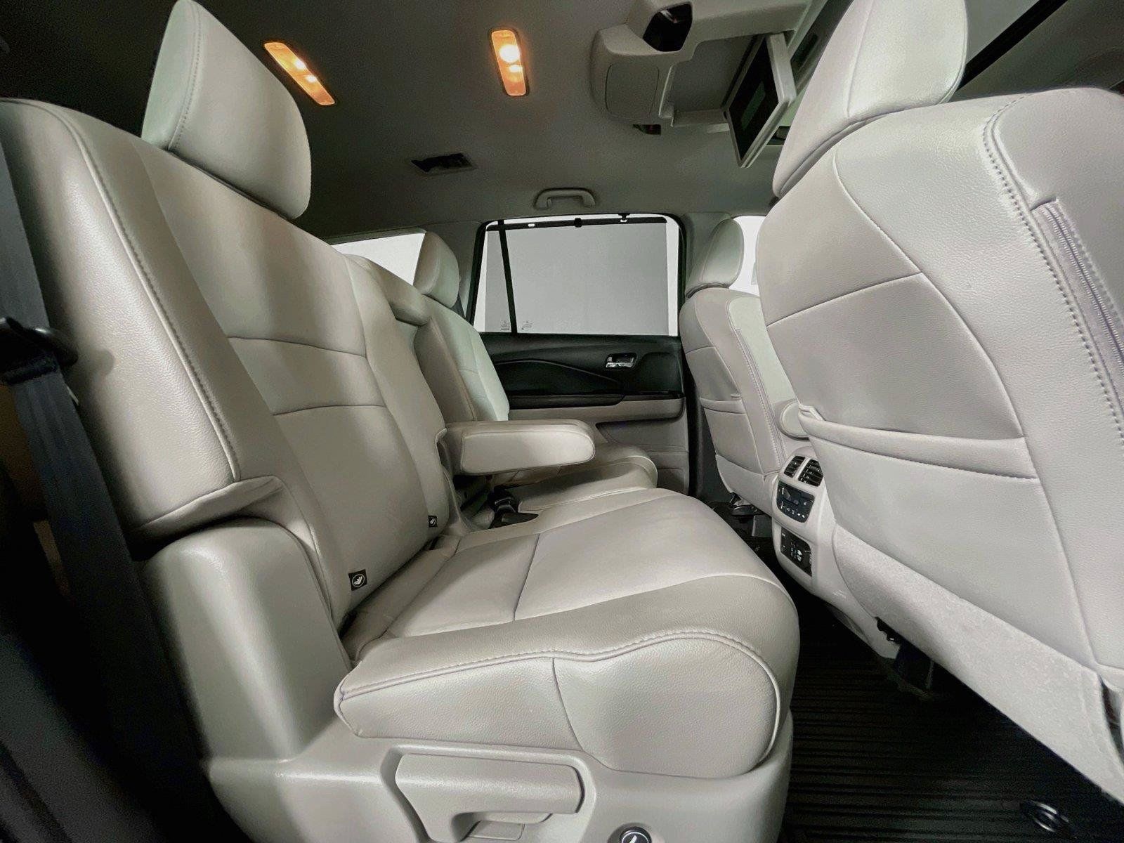 Used 2021 Honda Pilot Touring image 34