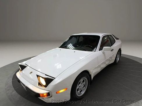 Used 1988 Porsche 944 Coupe image 14