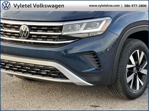 Used 2023 Volkswagen Atlas Cross Sport SE image 6