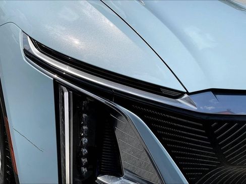 Used 2024 Cadillac Lyriq Tech RWD image 30