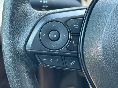 Used 2024 Toyota Corolla LE FWD image 31
