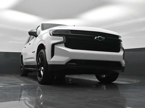 Used 2023 Chevrolet Suburban RST image 28