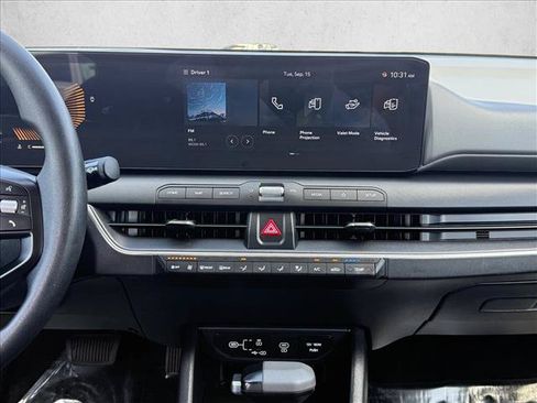 Used 2025 Kia K4 FWD image 17