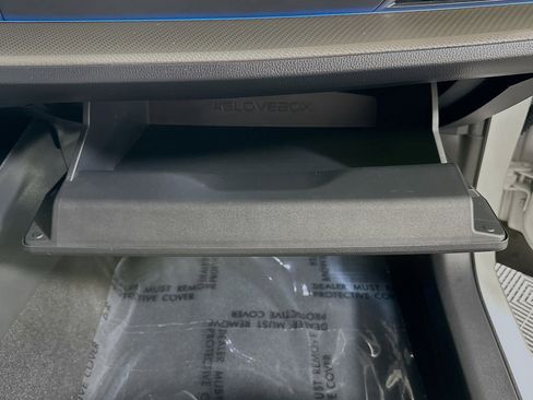 Certified 2024 Toyota Prius Limited image 32