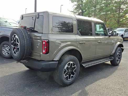 New 2025 Ford Bronco Outer Banks image 3