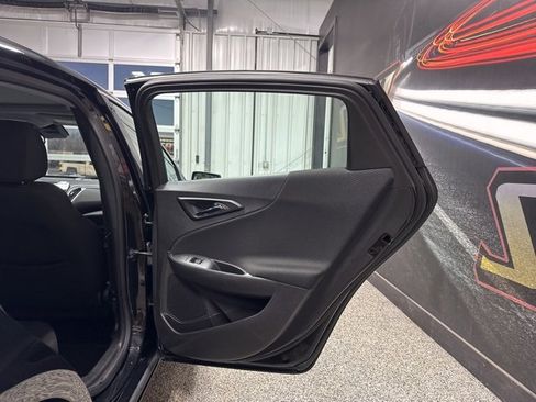 Used 2024 Chevrolet Malibu LT image 23