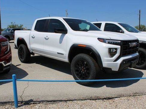 New 2026 GMC Canyon Elevation w/ Convenience Package image 6