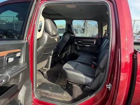 Used 2017 RAM 1500 Laramie AWD/4WD image 14