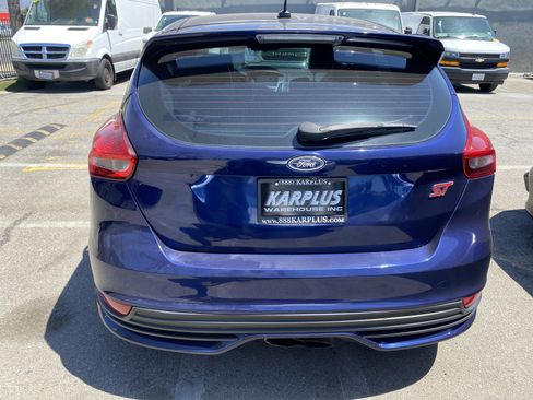 Used 2016 Ford Focus ST w/ Equipment Group 401A FWD image 8