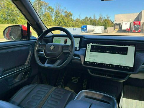 Used 2022 Rivian R1T Launch Edition image 25