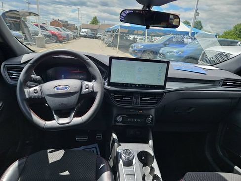 Used 2023 Ford Escape ST-Line w/ Tech Pack #1 FWD image 10