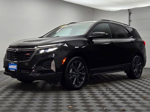 Used 2022 Chevrolet Equinox RS image 16