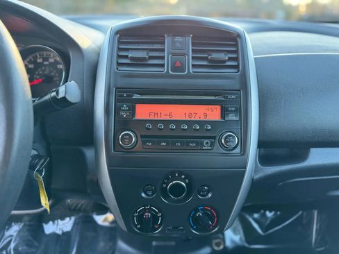 Used 2018 Nissan Versa Note S image 16