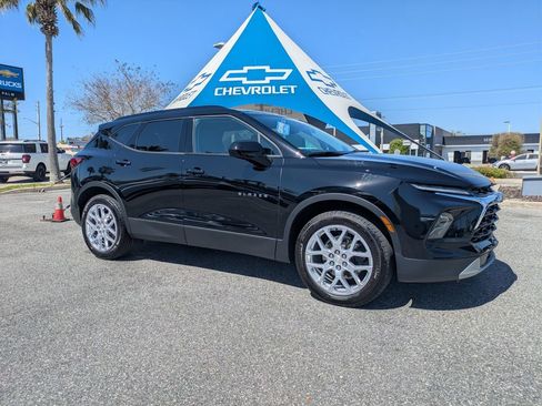 Certified 2024 Chevrolet Blazer LT w/ Convenience Package image 57