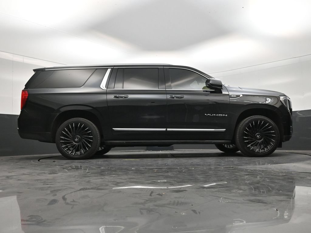 Used 2023 GMC Yukon XL SLT w/ SLT Luxury Package RWD image 25