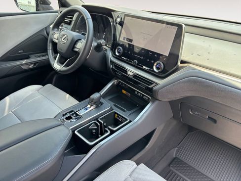 Used 2024 Lexus TX 350 FWD image 10