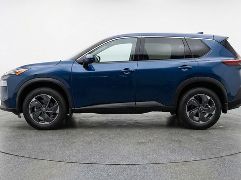 Used 2025 Nissan Rogue SV image 5