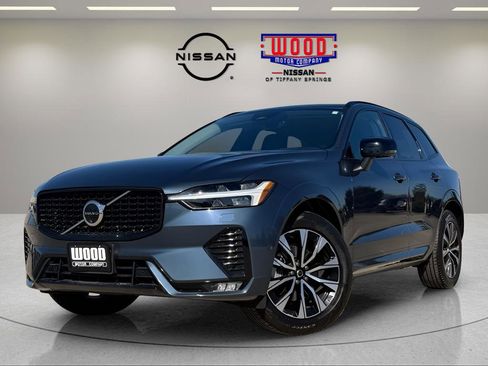 Used 2024 Volvo XC60 B5 Plus image 7