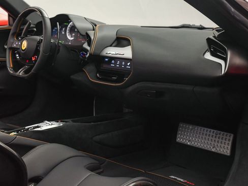 Used 2025 Ferrari SF90 Spider image 18