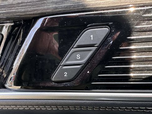 Used 2022 Jeep Wagoneer Series III w/ Convenience Group I AWD/4WD image 10