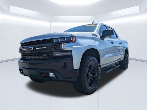 Used 2021 Chevrolet Silverado 1500 LT Trail Boss w/ Convenience Package II image 9