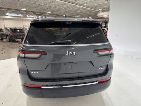 Used 2024 Jeep Grand Cherokee L Limited w/ Luxury Tech Group II AWD/4WD image 7