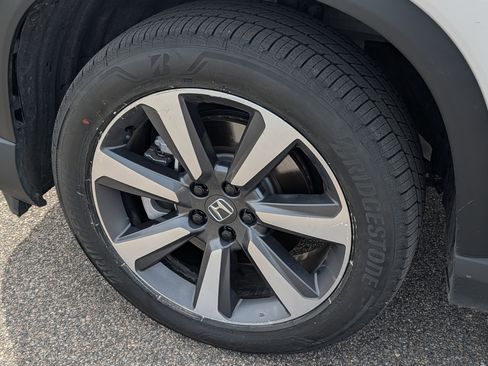 Used 2023 Honda Pilot Elite image 5