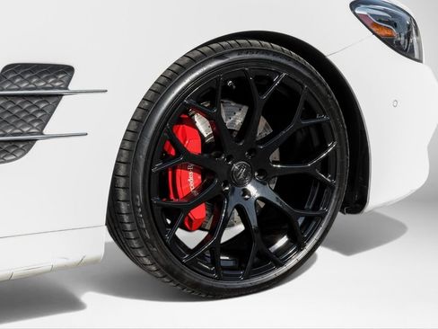 Used 2018 Mercedes-Benz SL 550 image 48