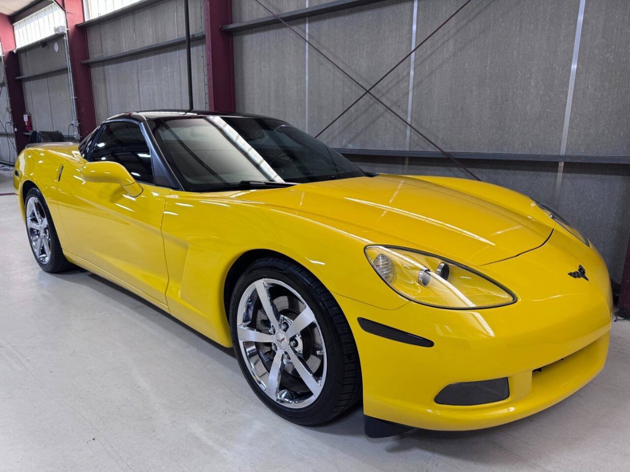 Used 2008 Chevrolet Corvette Coupe w/ Preferred Equipment Group RWD image 35