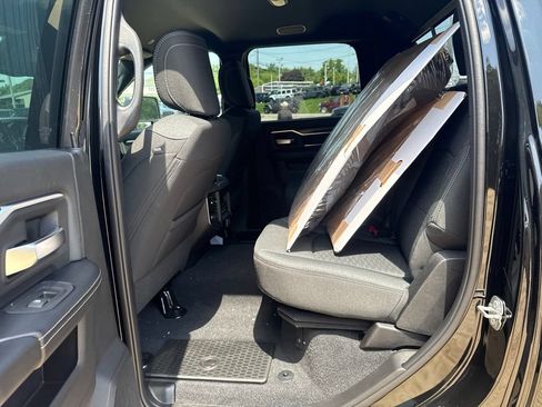 New 2026 RAM 2500 Big Horn AWD/4WD image 20