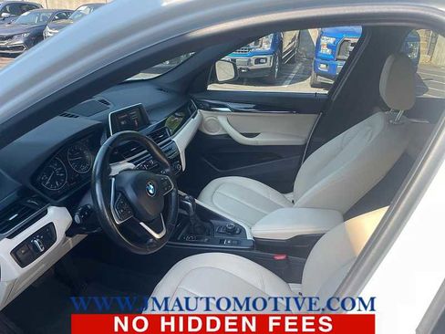 Used 2018 BMW X1 xDrive28i AWD/4WD image 2