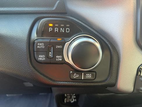 Used 2020 RAM 1500 Big Horn AWD/4WD image 23