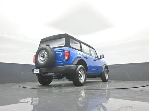 New 2026 Ford Bronco Base image 31