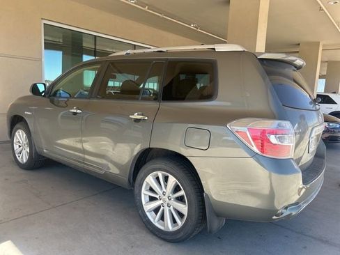 Used 2010 Toyota Highlander Limited image 2