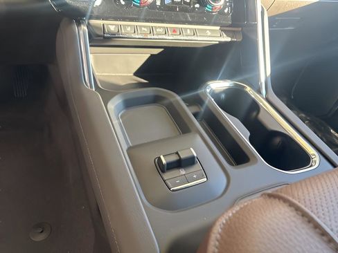 New 2026 GMC Sierra 3500 Denali w/ Denali Reserve Package image 18